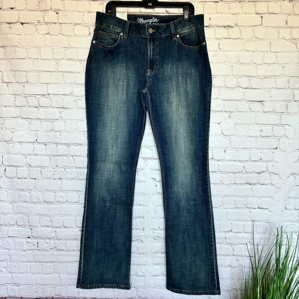 WRANGLER Classic Mid Rise Bootcut Blue Jeans--NWT—15 - Picture 7 of 14